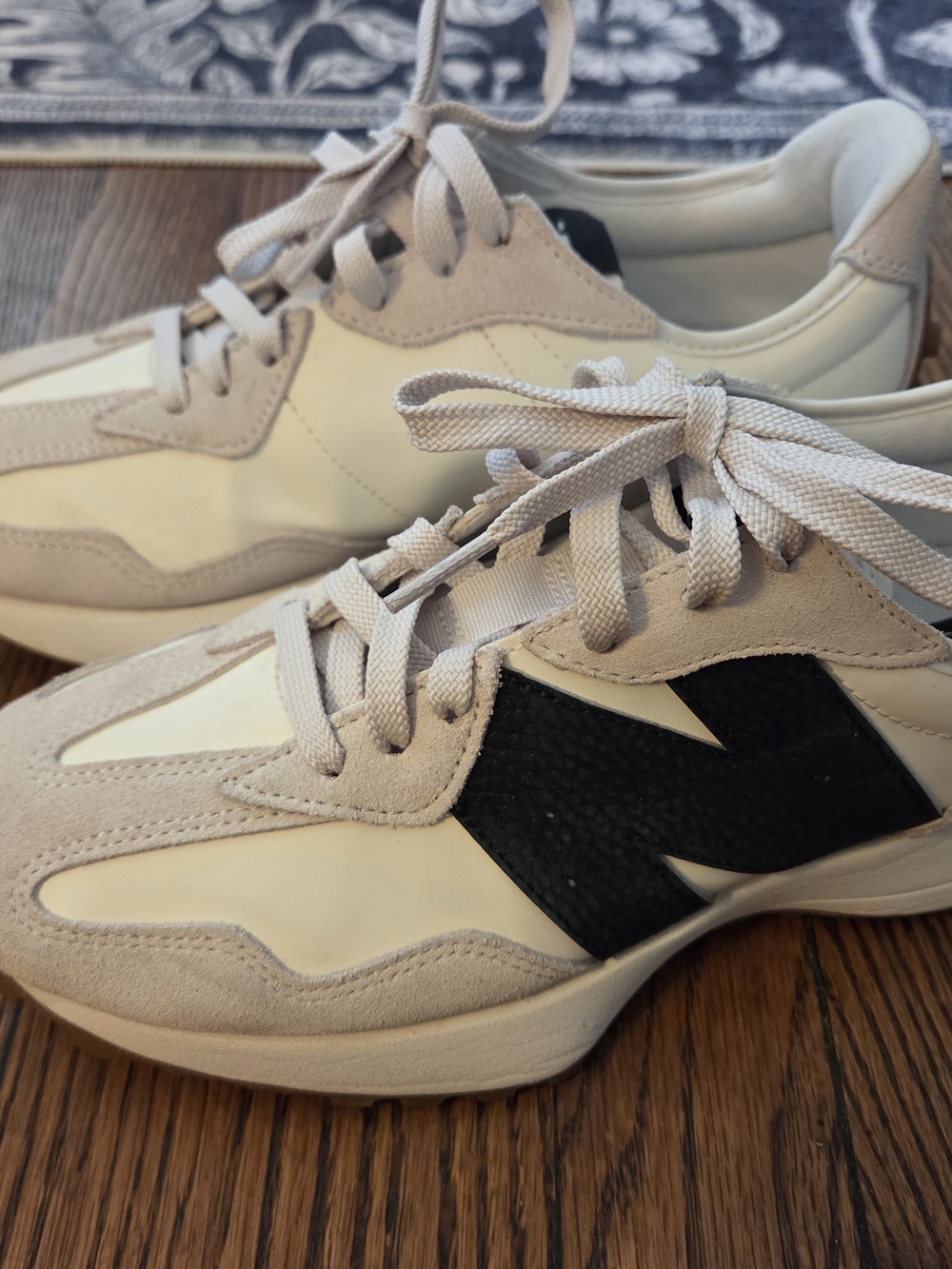 New Balance 327 - W9